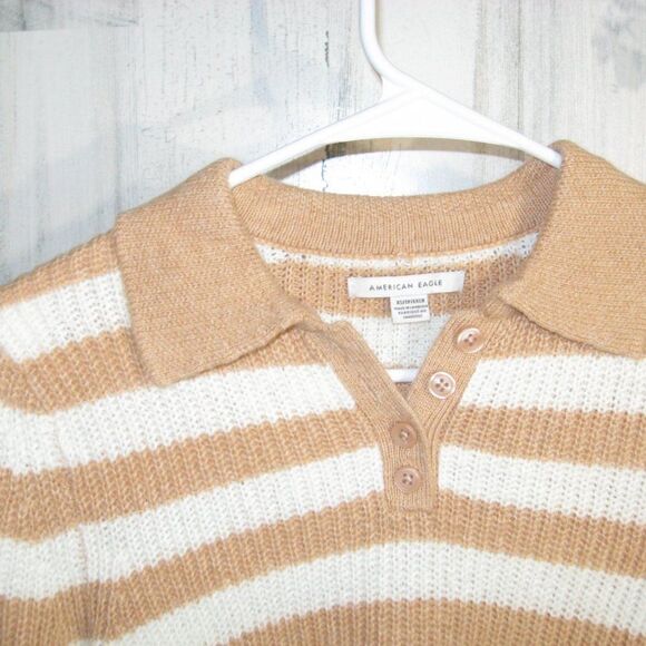 NWT American Eagle Sweater - Picture 2 of 3